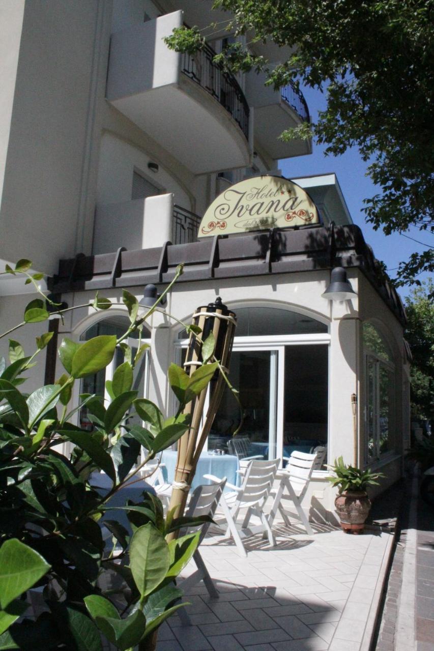 Hotel Ivana Misano Adriatico Esterno foto